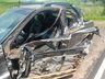 Colisão envolvendo dois carros e um caminhão deixa homem ferido na BR-282