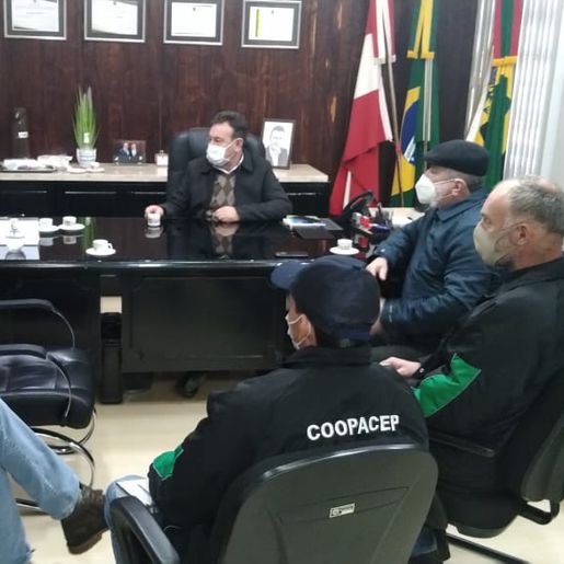 Deputado sinaliza recursos para área agrícola de São José do Cedro