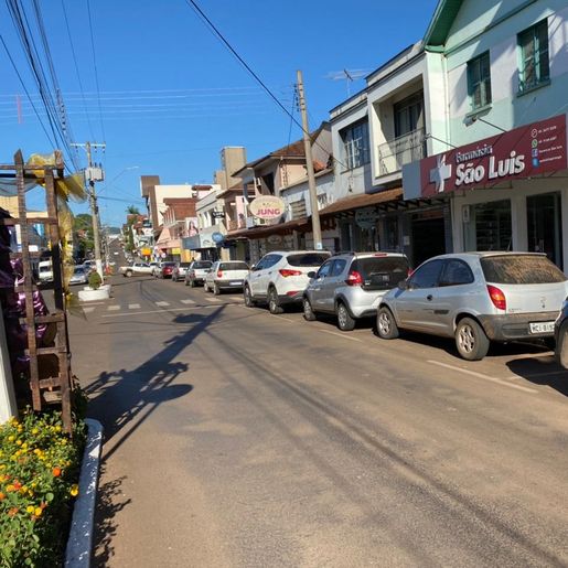 Falta de vagas de estacionamento gera nova campanha