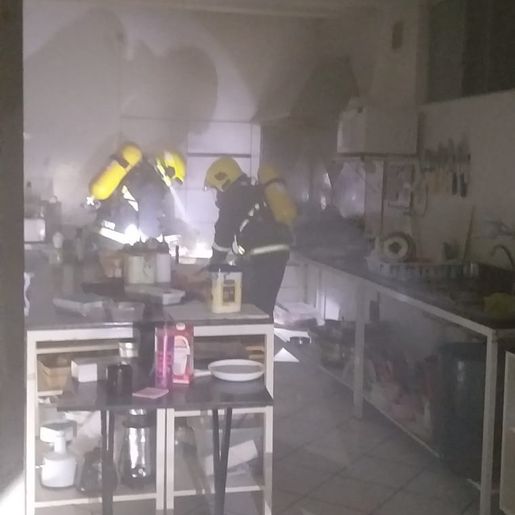 Incêndio em fritadeira elétrica mobiliza Bombeiros, em Iporã do Oeste