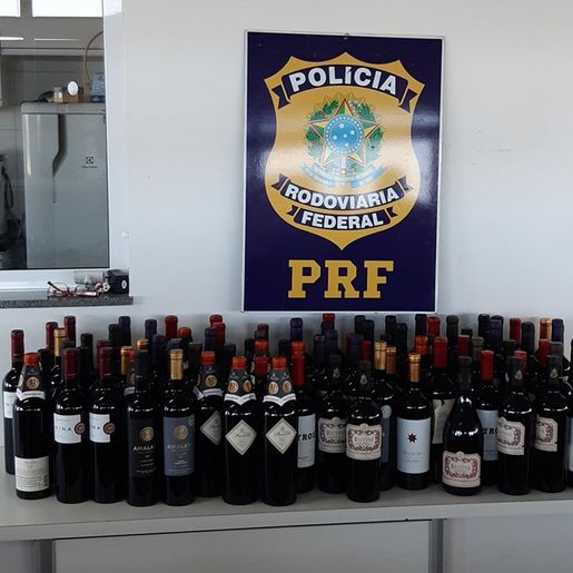 PRF apreende 90 garrafas de vinho argentino em Guaraciaba