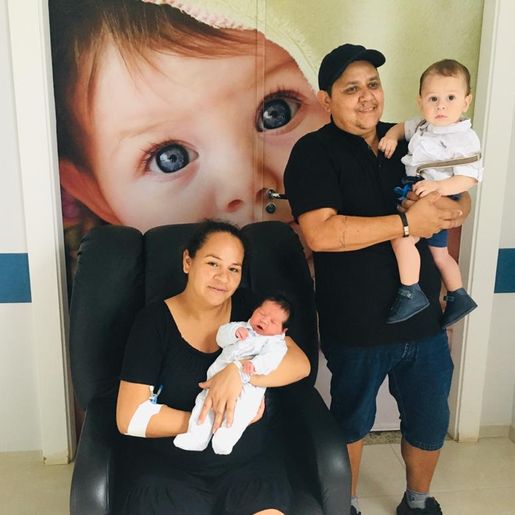 Primeiro e último bebê nascidos no Hospital de Dionísio Cerqueira em 2019 são da mesma família