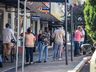 Cerca de 50 empresas vão abrir no feriado de Tiradentes em SMOeste