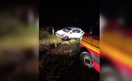 Mulher fica ferida em capotamento na BR-163 em Guarujá do Sul
