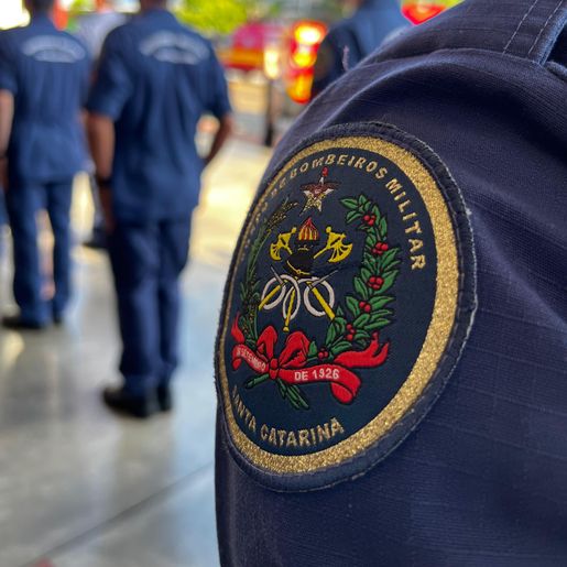 Solenidade marca melhorias no 12º BBM e promoção de militares em SMO