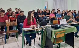 Alunos da CFR Esperança  realizam apresentação de bancas de estágio