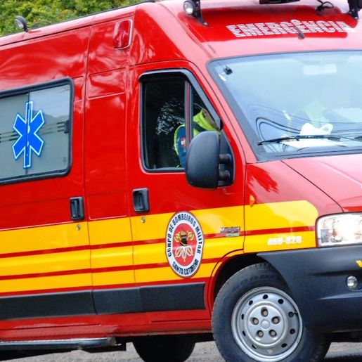 Mulher é atropelada por motocicleta e fica ferida em Cunha Porã