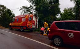 Condutor sofre ferimentos em queda de motocicleta na SC-386 em Mondaí