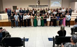 Evento marca 15 anos do Hospital Regional e homenageia profissionais, em SMO 