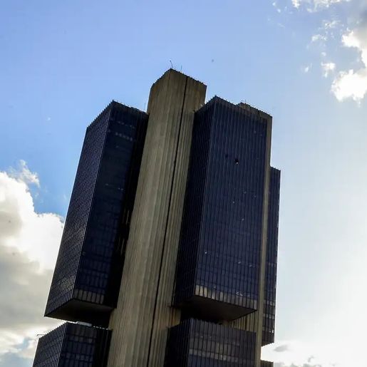 Copom decide nesta quarta se mantém Taxa Selic em 15% ao ano