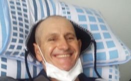 VÍDEO: Filhas fazem campanha para tratamento de saúde do pai com leucemia 