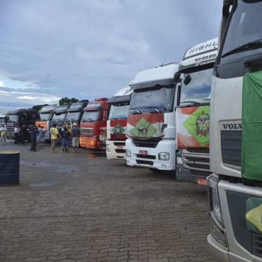 Caminhoneiros devem paralisar trânsito no trevo de acesso a Irani