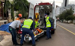 Homem fica ferido ao sofrer queda de construção no centro de SMO 