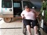 Pai cria equipamento para facilitar a locomoção da filha cadeirante em Princesa 