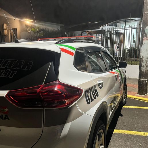Idoso é preso após agredir esposa com facão durante briga familiar em Belmonte