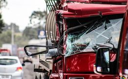 SMO: motorista sai ileso de grave colisão traseira na BR-163