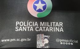 Polícia apreende cocaína durante fiscalização em bar no interior de Itapiranga