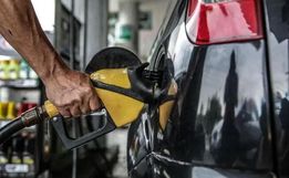 Projeção de gasolina a R$ 7 preocupa motoristas e postos em SC