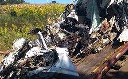Universitário morre em acidente entre carro e caminhão na SC-452