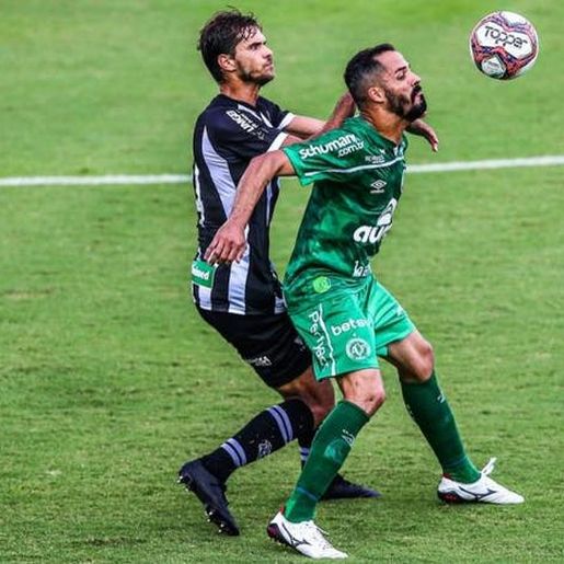Vídeo: Chape vence o Figueirense e segue líder do Catarinense