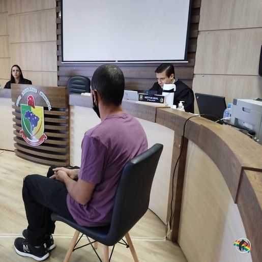 Acusado de tentativa de homicídio em São José do Cedro está no banco dos réus