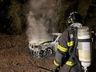 Incêndio destrói carro no interior de São Miguel do Oeste