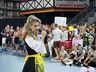Tainá Dill é a rainha da 42ª Oktoberfest