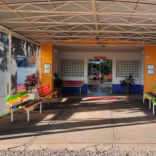 Concluída instalação de toldos no acesso à escola Emei Criança Feliz de Iporã do Oeste 