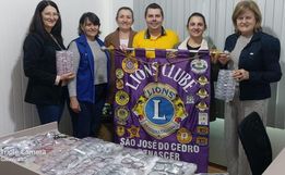 Lions Clube doa 200 armações de óculos para a Secretaria de Saúde de São José do Cedro