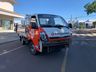 Motociclista é arremessado contra van em colisão em SMOeste 