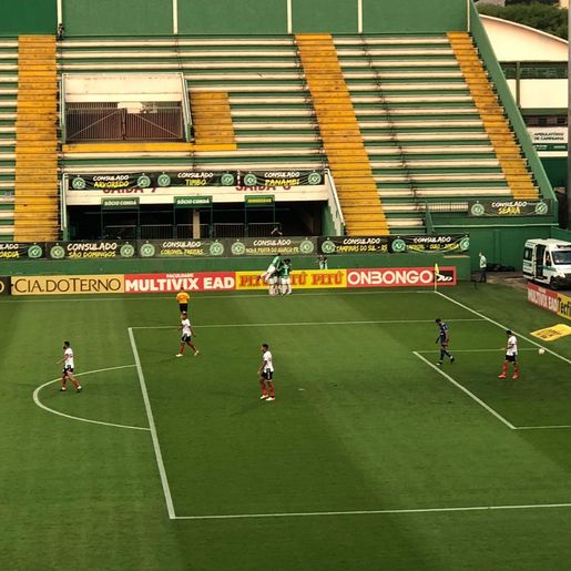 VÍDEO: Chapecoense vence o Botafogo-SP e encosta no líder da Série B