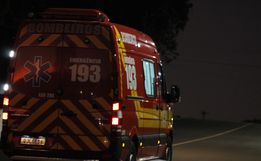 Homem é encontrado morto; PM faz buscas pelo suspeito