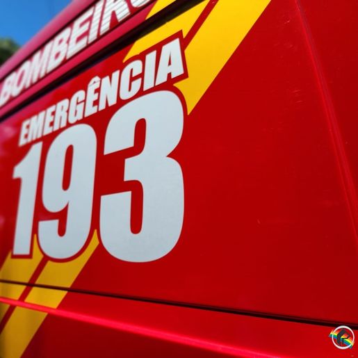 Homem sofre ferimentos em colisão de carro e moto na SC-163 