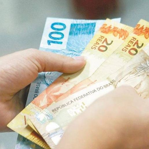 Salário mínimo deveria ser de R$ 5.315,74, diz estudo do Dieese