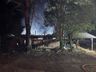 Incêndio destrói mecânica em Descanso e deixa proprietário ferido