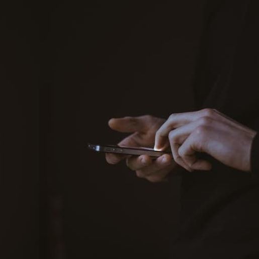 Golpes do falso delegado e nudes são investigados em SC