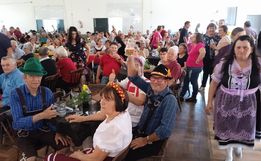 13ª Deutsche Woche: Baile da Terceira Idade é a principal atração do terceiro dia de festa