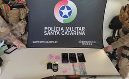 Casal é preso por Tráfico de Drogas e por Porte Ilegal de arma de fogo em São Miguel do Oeste