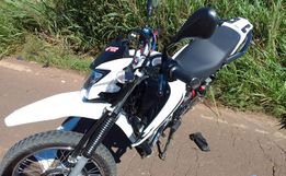 Acidente entre motos deixa tres feridos na SC 496