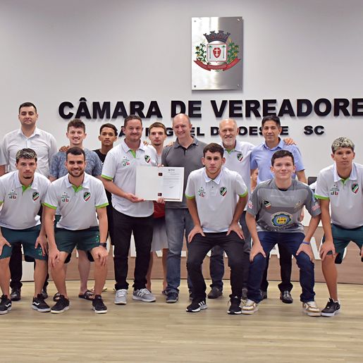  Câmara aprova projeto que declara de utilidade pública a Associação Migueloestina de Futsal