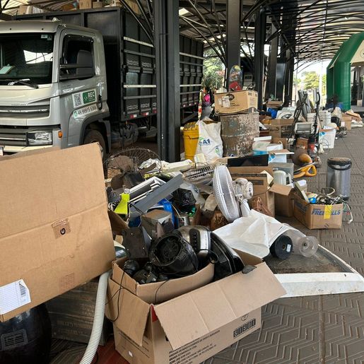 Campanha de coleta de lixo eletrônico, vidros e especiais  supera expectativas em Iporã