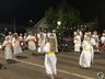Grande público acompanha o acionamento das luzes de Natal na praça de São João do Oeste
