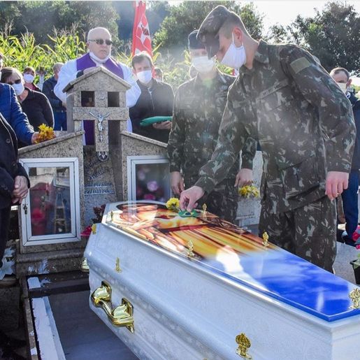 Combatente de 100 anos é sepultado com honras em São João do Oeste 