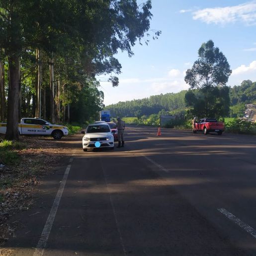 PMRv emite 44 autos de infração de trânsito em operação