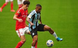 Chapecó salva no fim, e Grêmio e Inter ficam no 0 a 0 no Gre-Nal 433