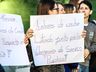 Servidores municipais fazem novo protesto na frente da prefeitura