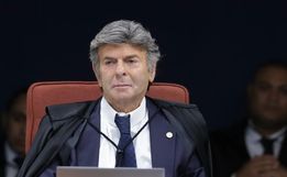 Fux sinaliza divergência de Moraes depois de apenas sete minutos de voto