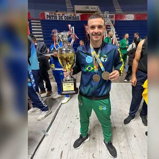 Atleta de SMO é bicampeão sul-americano de kickboxing em duas categorias no Peru