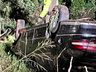 Capotamento deixa uma pessoa morta e outra ferida em SMOeste 