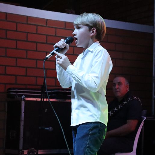 Canta Saltinho 2025 destaca talentos locais em noite de música e emoção